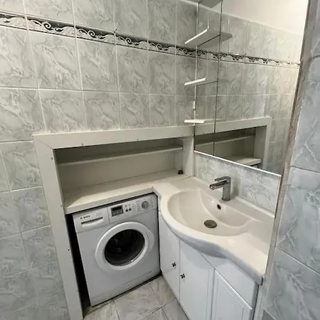 Avec 3 Chambres Apartment *