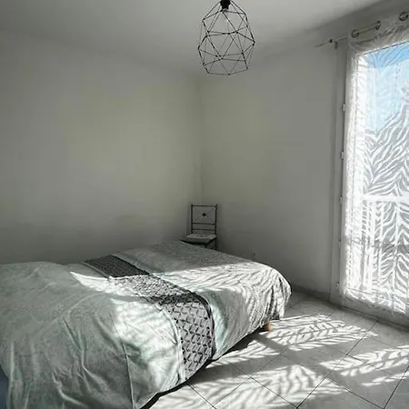 Apartment Avec 3 Chambres Hyeres